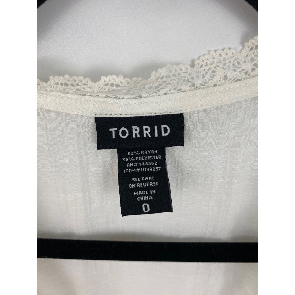 Torrid Blouse Boho Lace Flowy Sheer Tunic Top Size 0 - Picture 5 of 12